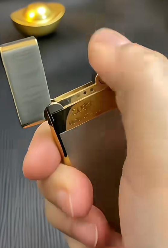 Sleek & Slim Lighter Premium Quality Refillable Lighter Gift for Men...