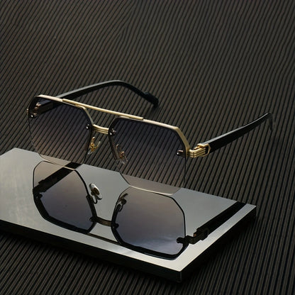 Unisex Retro Metal Frame Fashion Glasses