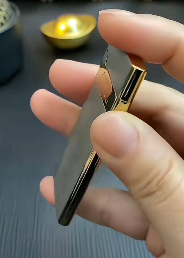 Sleek & Slim Lighter Premium Quality Refillable Lighter Gift for Men...