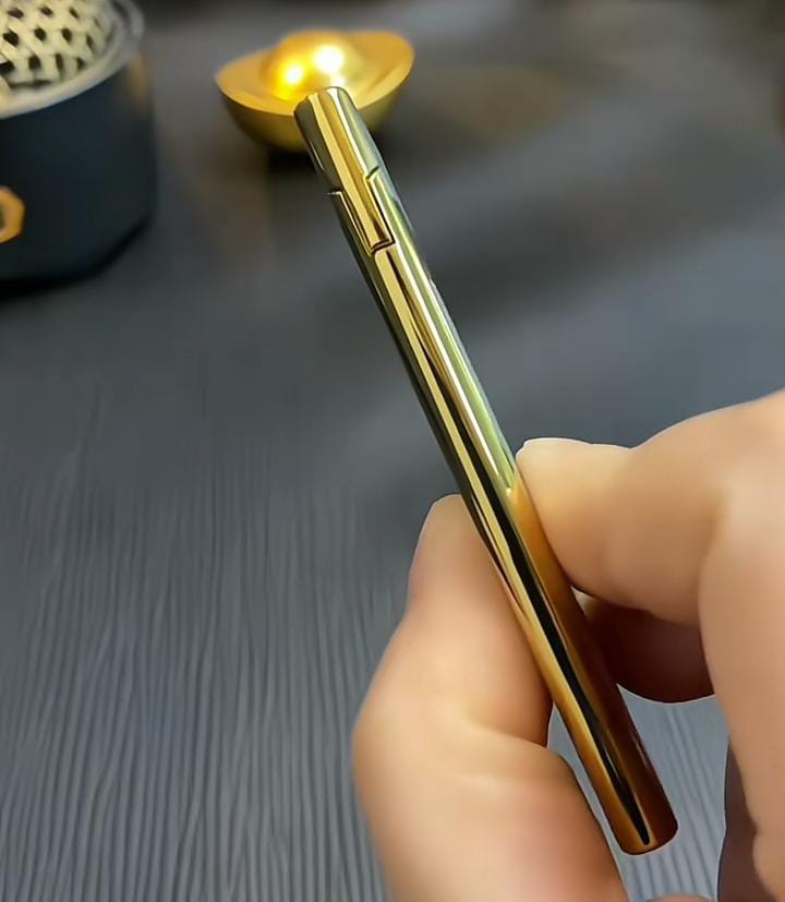 Sleek & Slim Lighter Premium Quality Refillable Lighter Gift for Men...